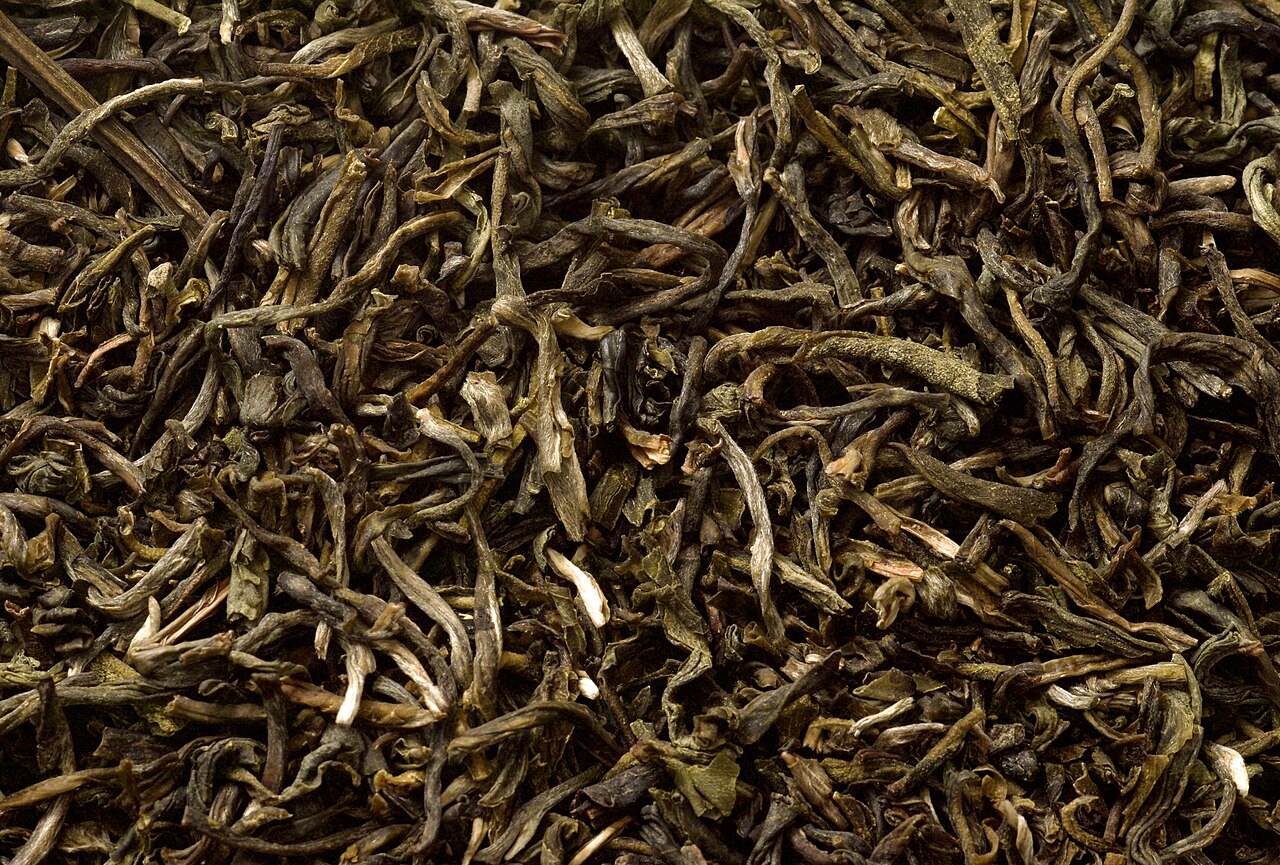 Loose jasmine green tea leaves